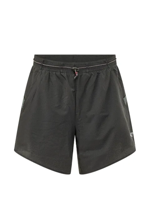 Klättermusen Diser logo-print shorts