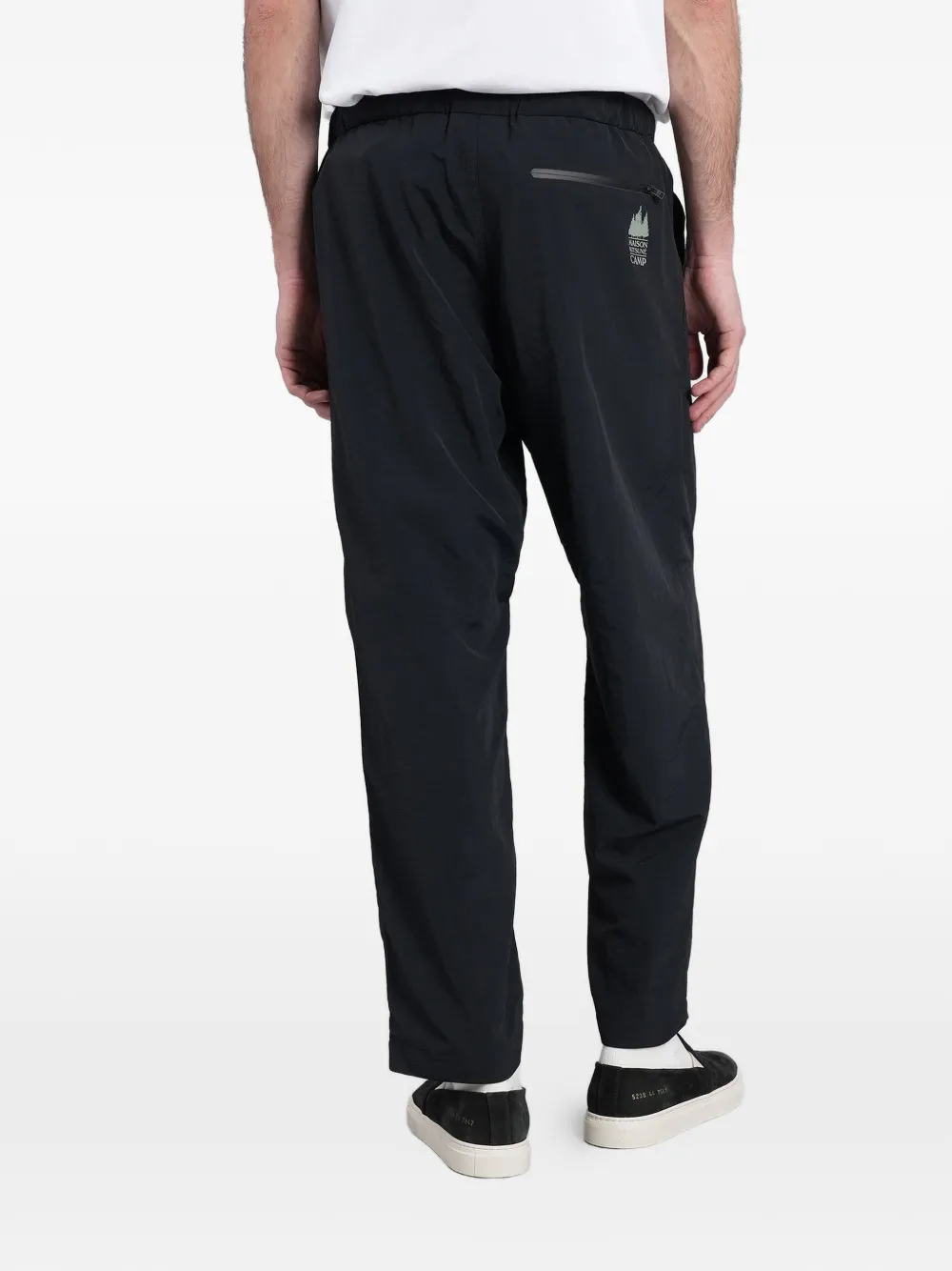 Maison Kitsuné belted logo-print technical trousers Zwart