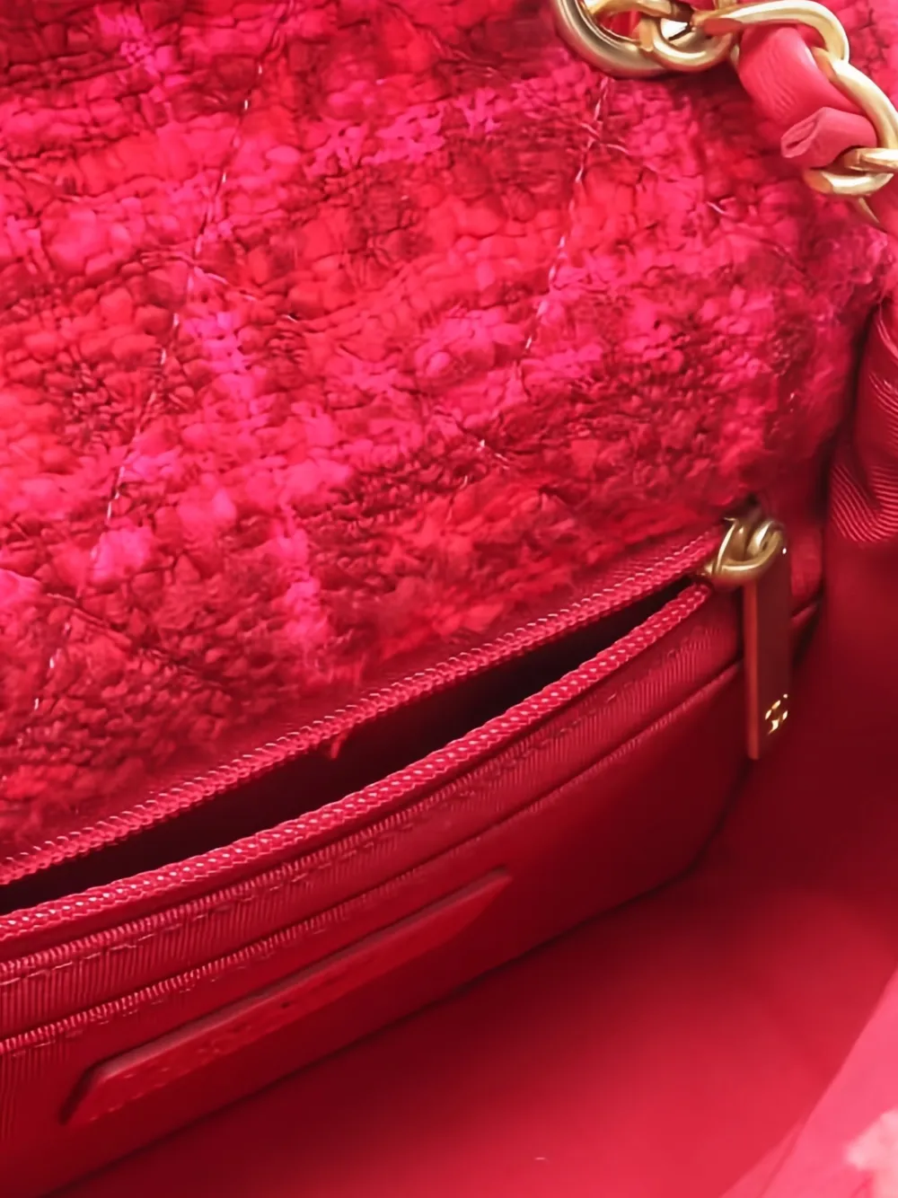 CHANEL Pre-Owned 2020-2021 Matelassé chain shoulder bag - Rosa