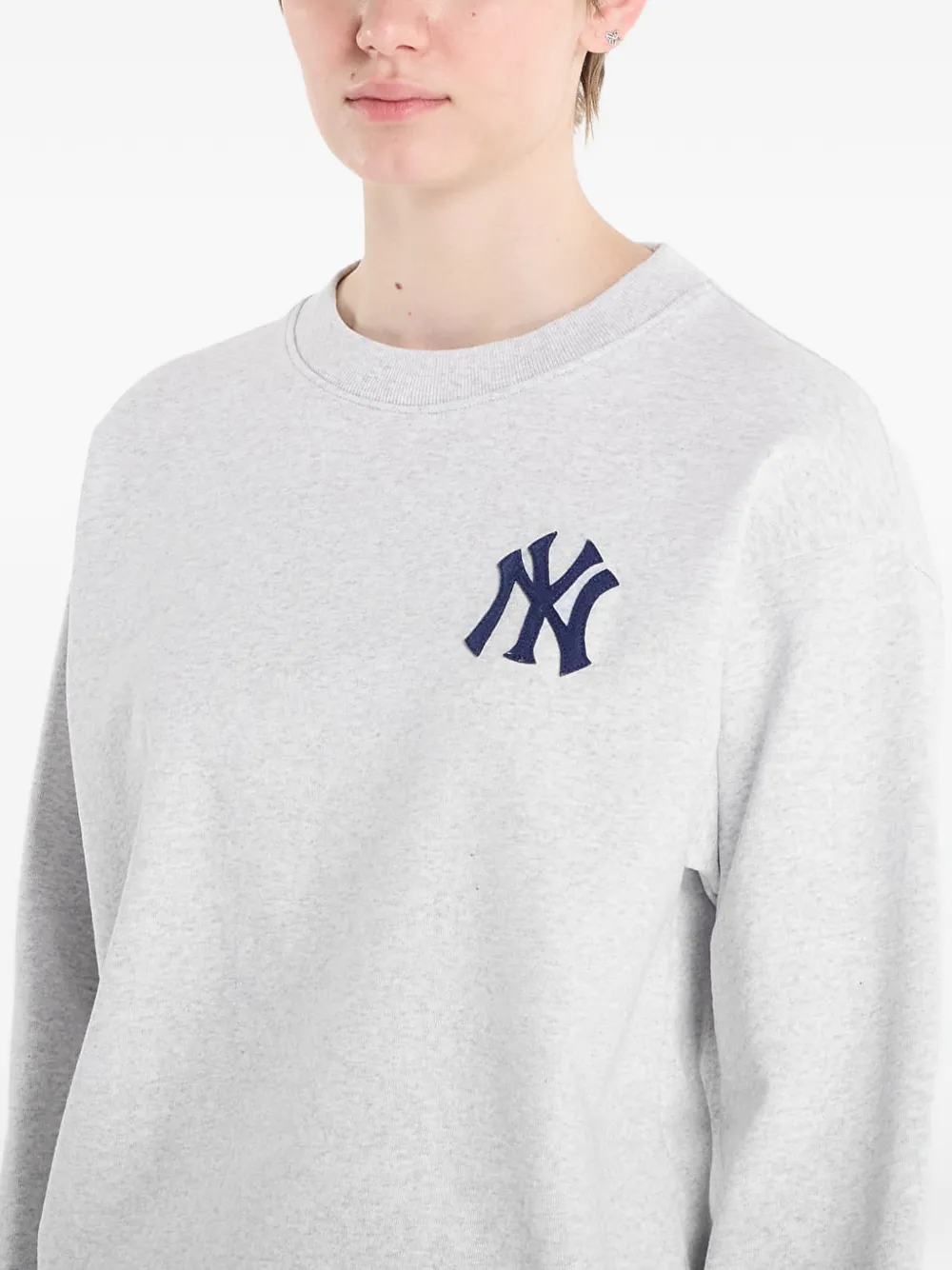 Sporty & Rich Heritage Yankees Serif sweater Grijs