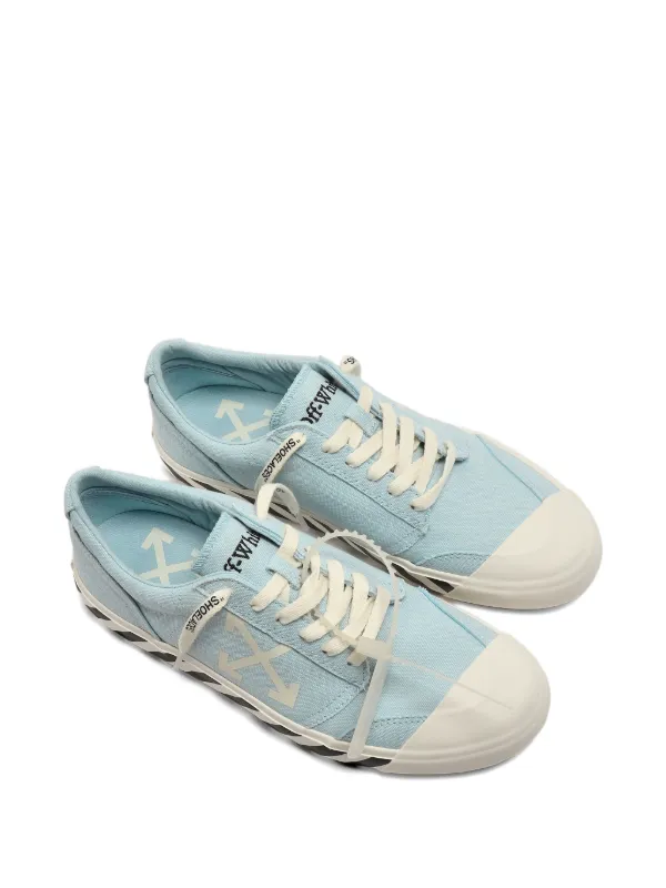 Off-White バルカナイズ レースアップスニーカー | ブルー | FARFETCH JP
