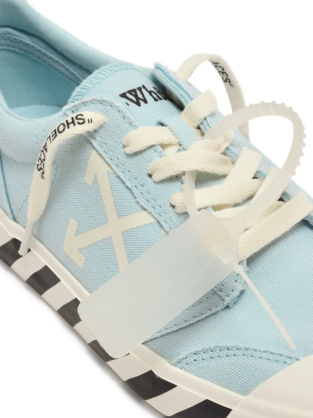 Off-White Vulcanized lace up sneakers Blauw