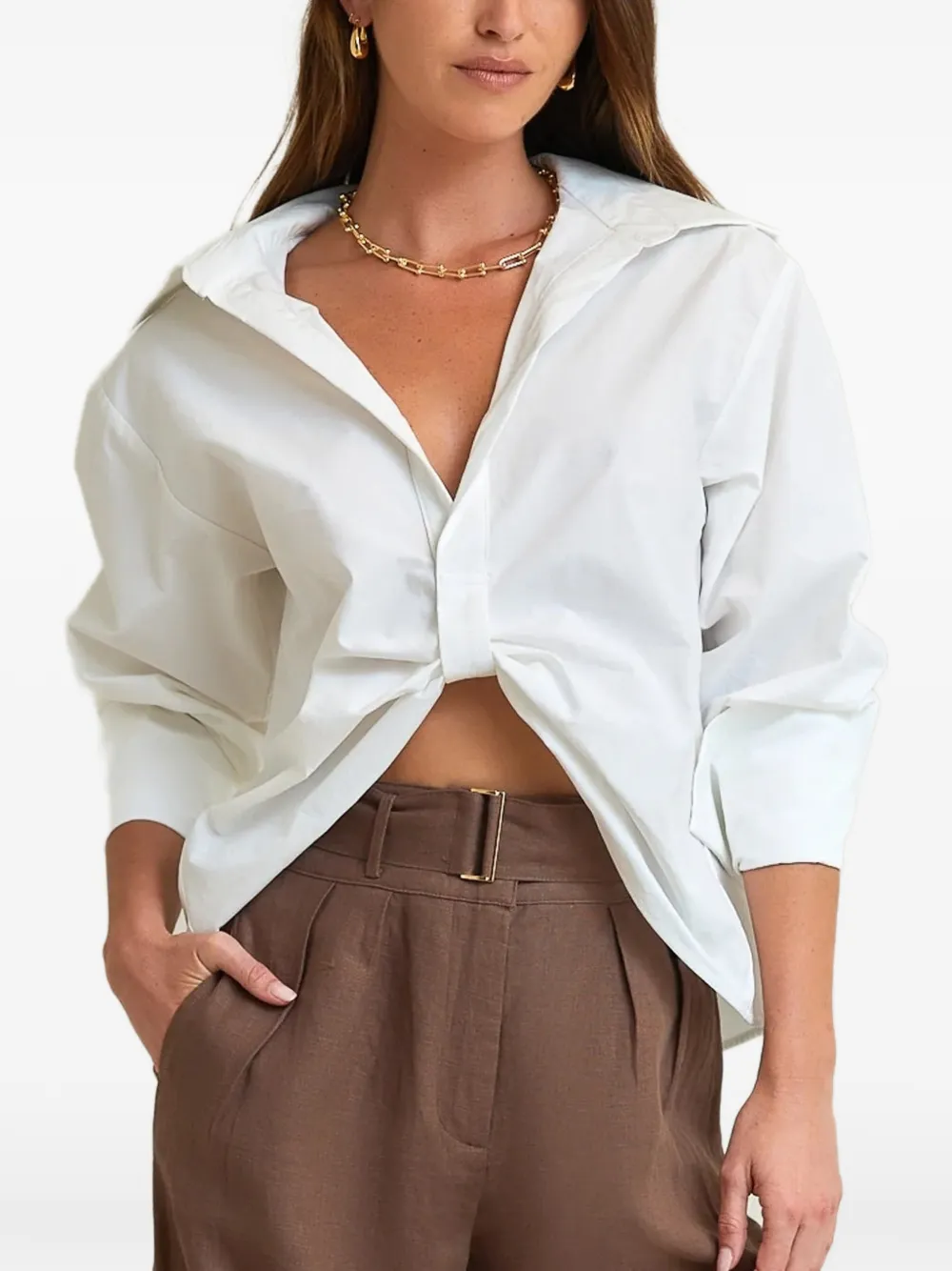 HEVRON Paola blouse met gedraaid detail en knopen Wit