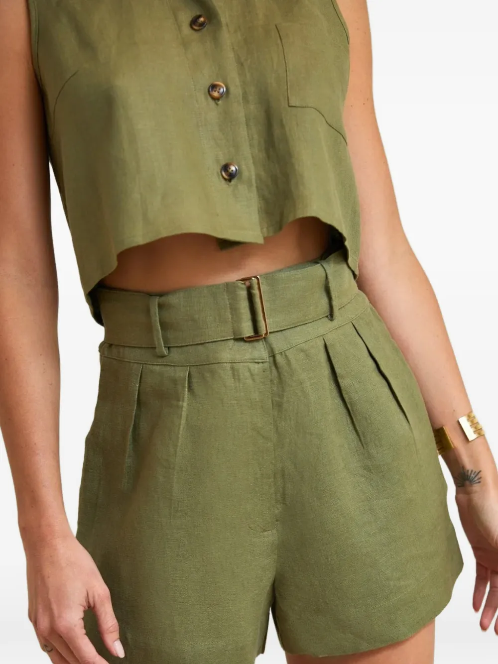 HEVRON belted pleated shorts - Grün