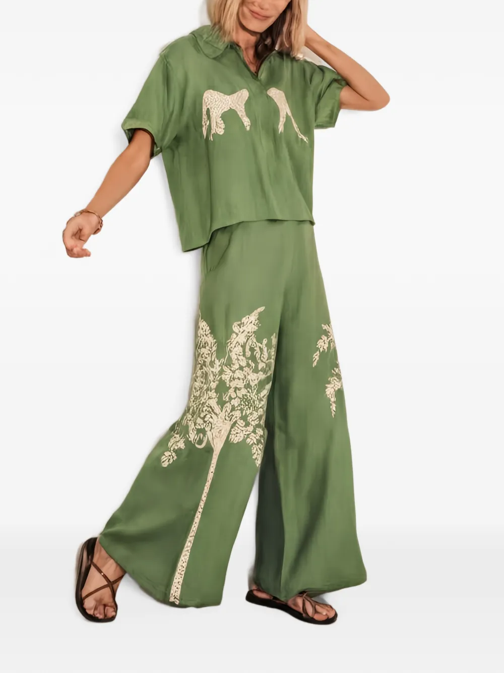 Carolina K Blouse met geborduurd luipaard Groen
