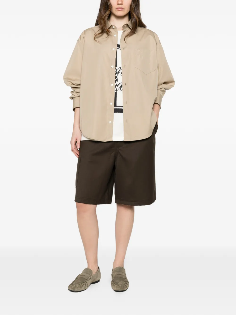 AMI Paris Ami De Coeur shirt met borstzak Beige