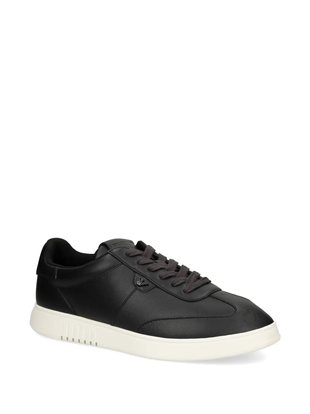 Emporio Armani logo-plaque leather sneakers Zwart
