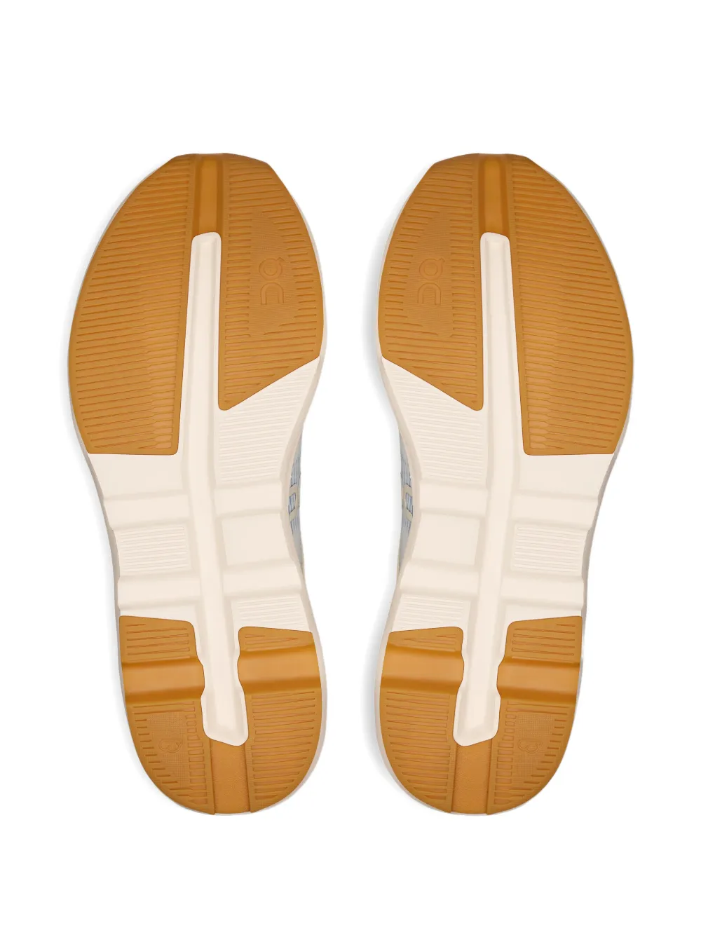 On Cloudz e Mo sneakers Beige