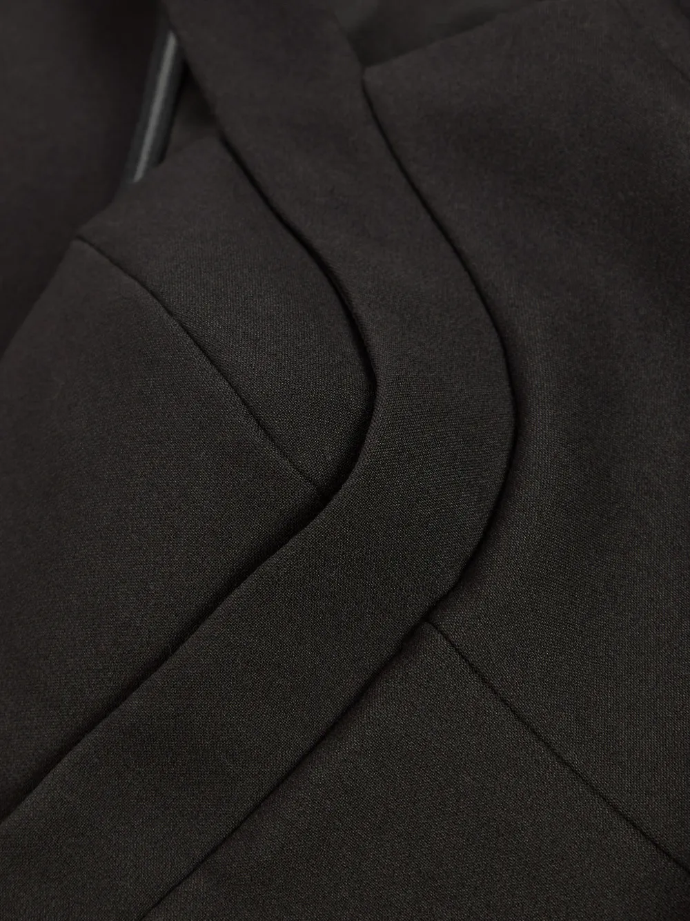 Roland Mouret Midi-jurk met vlakken en ceintuur Zwart