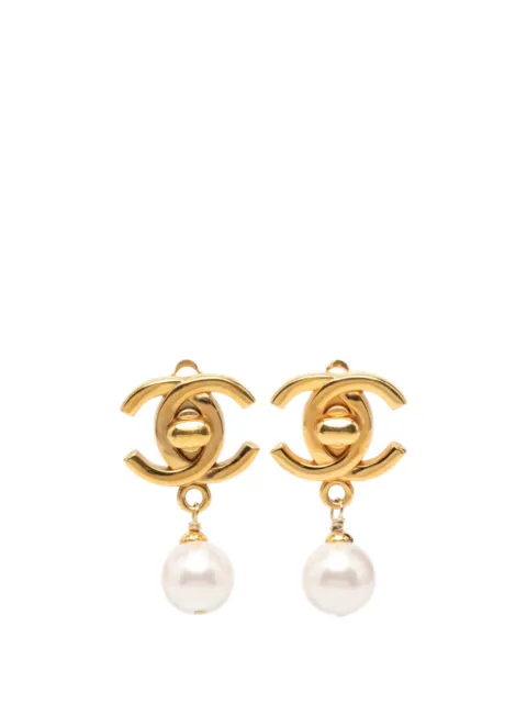 CHANEL Pre-Owned 1996 Gold Plated Faux Pearl CC Turn Lock Drop Clip On Earrings costume earrings
