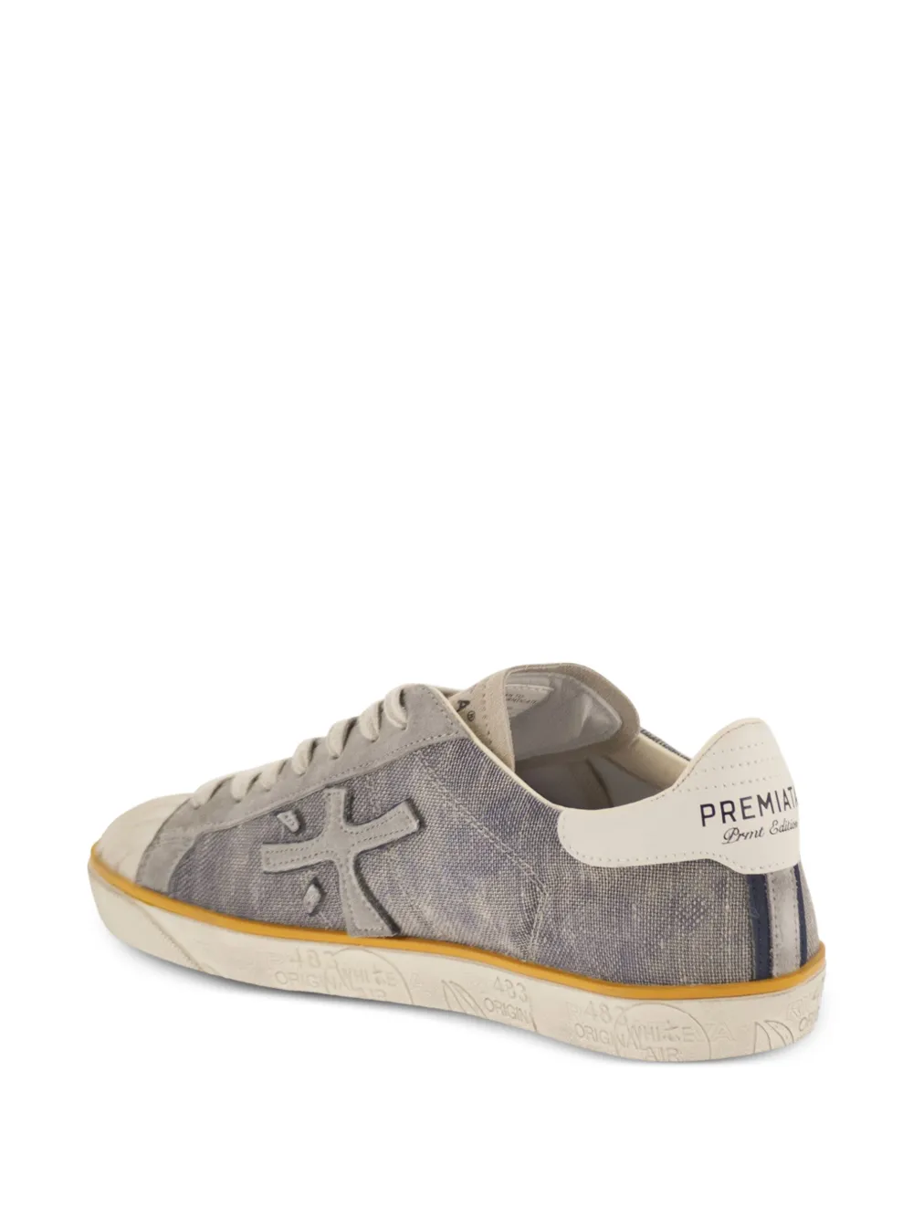 Premiata Steven 8050 logo-patch sneakers Blauw