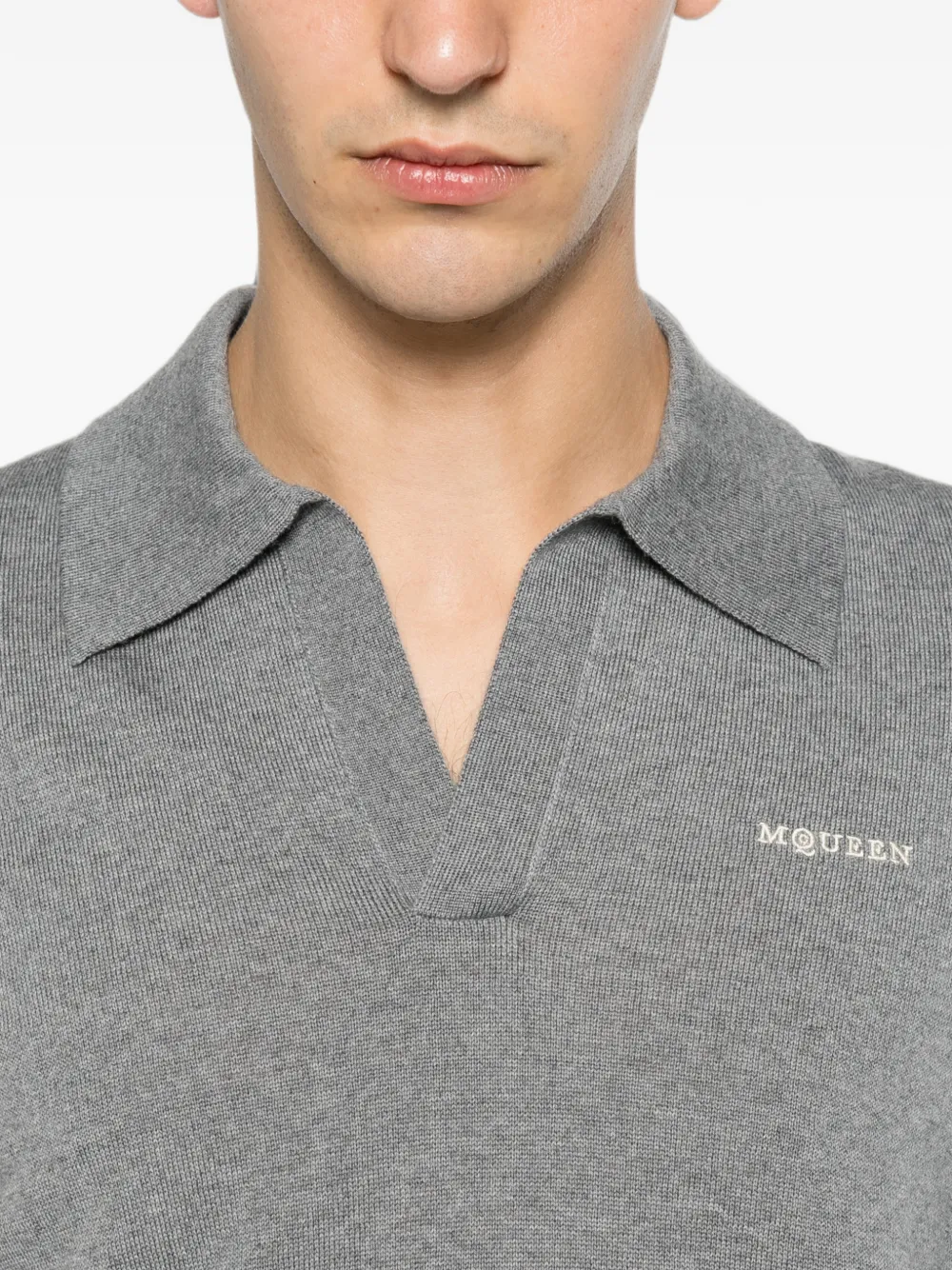 Alexander McQueen Top met geborduurd logo en korte mouwen Grijs