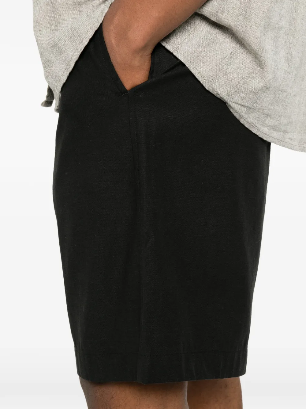 DUNST Shorts met trekkoordtaille Zwart