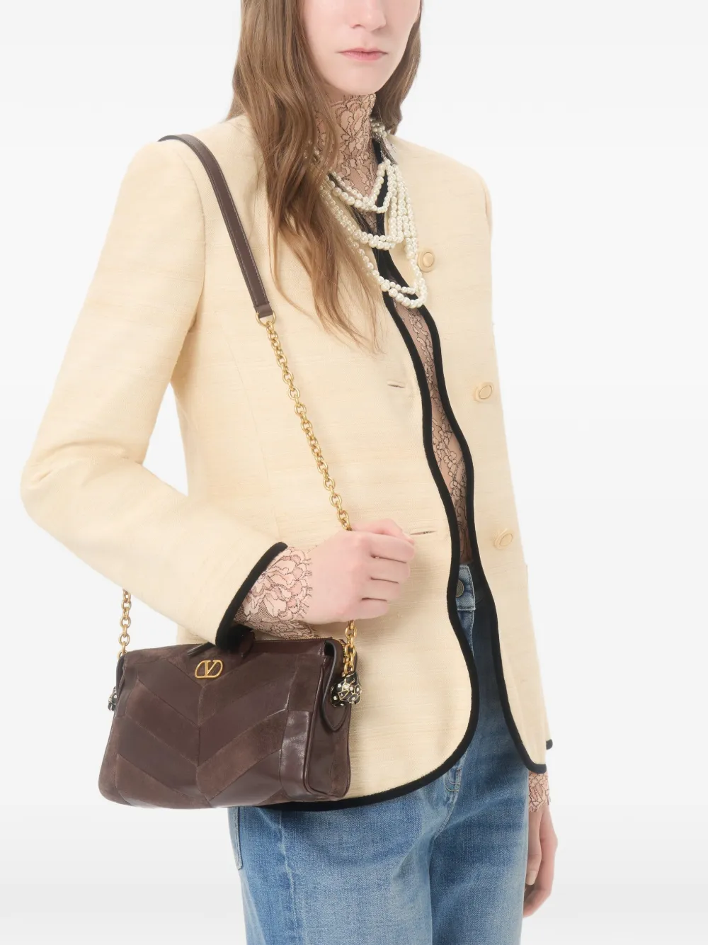 Valentino Garavani Panthea kleine schoudertas van suède en nappa met chevronpatroon Bruin