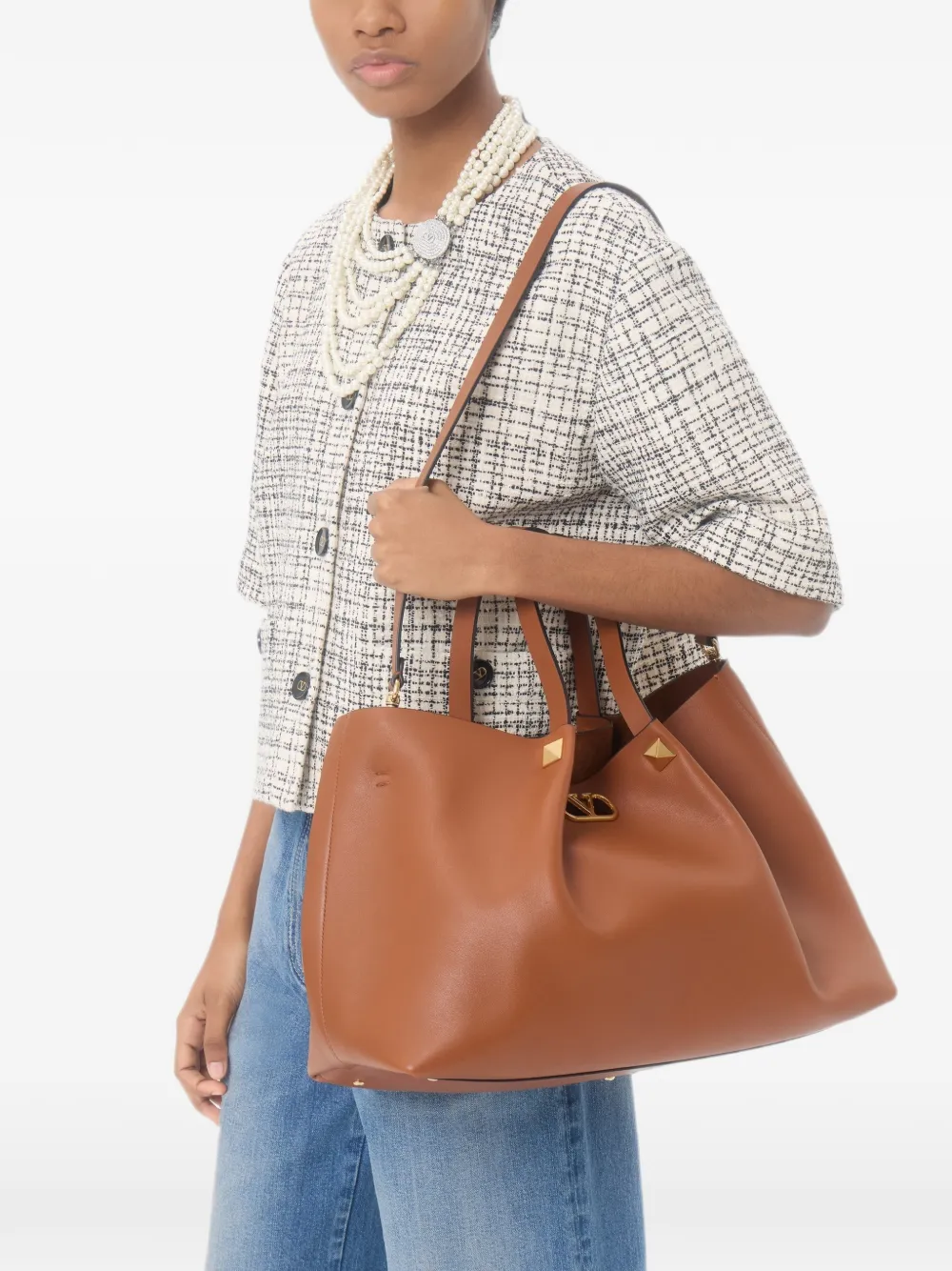 Valentino Garavani Grote shopper van soepel leer Beige