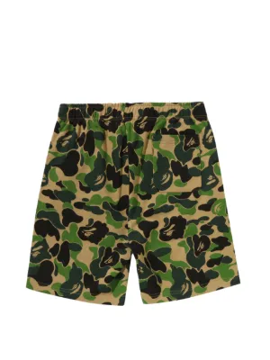 A BATHING APE® グラフィック ショートパンツ | グリーン | FARFETCH JP