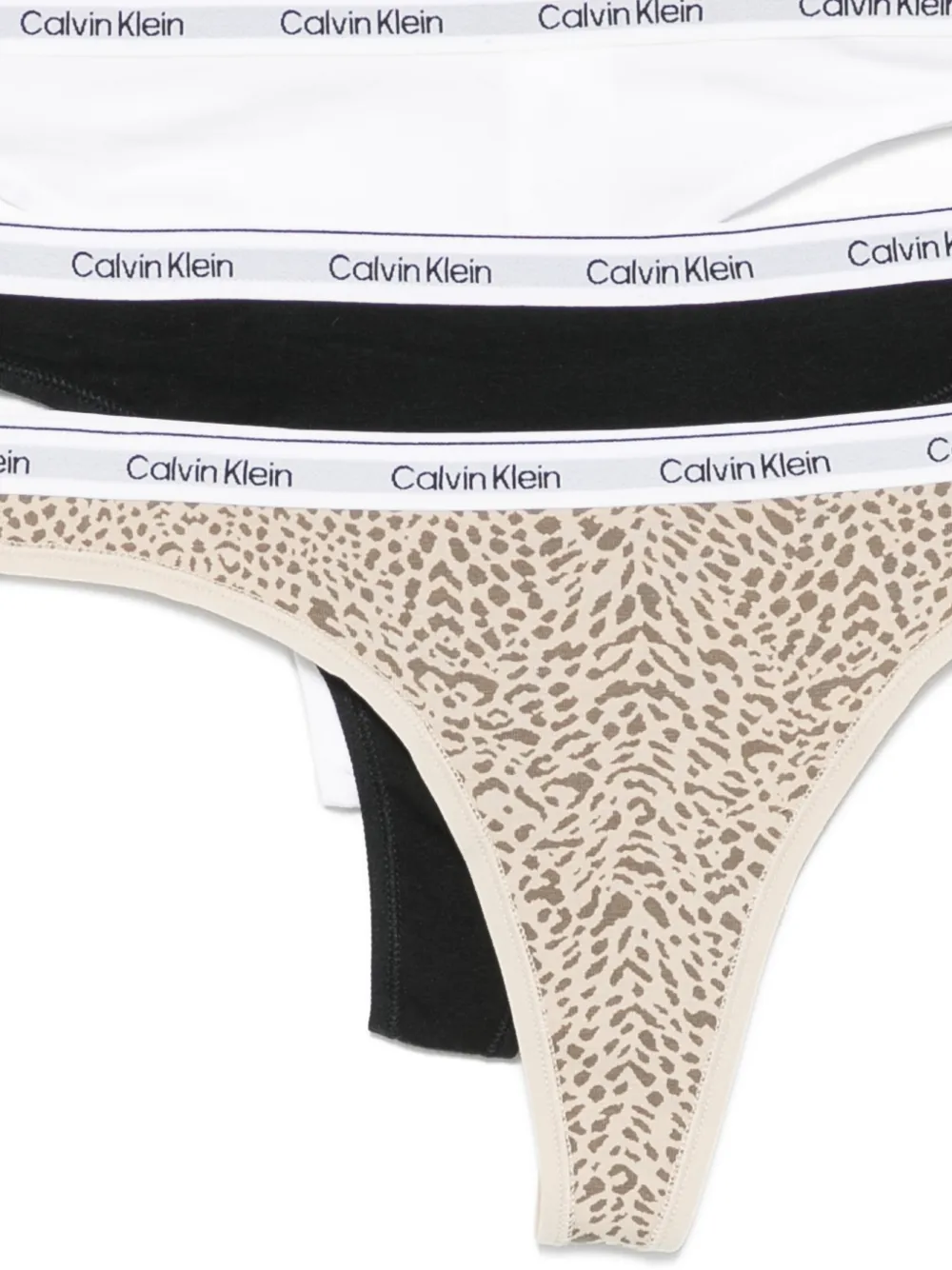 Calvin Klein Drie strings met logoband Zwart