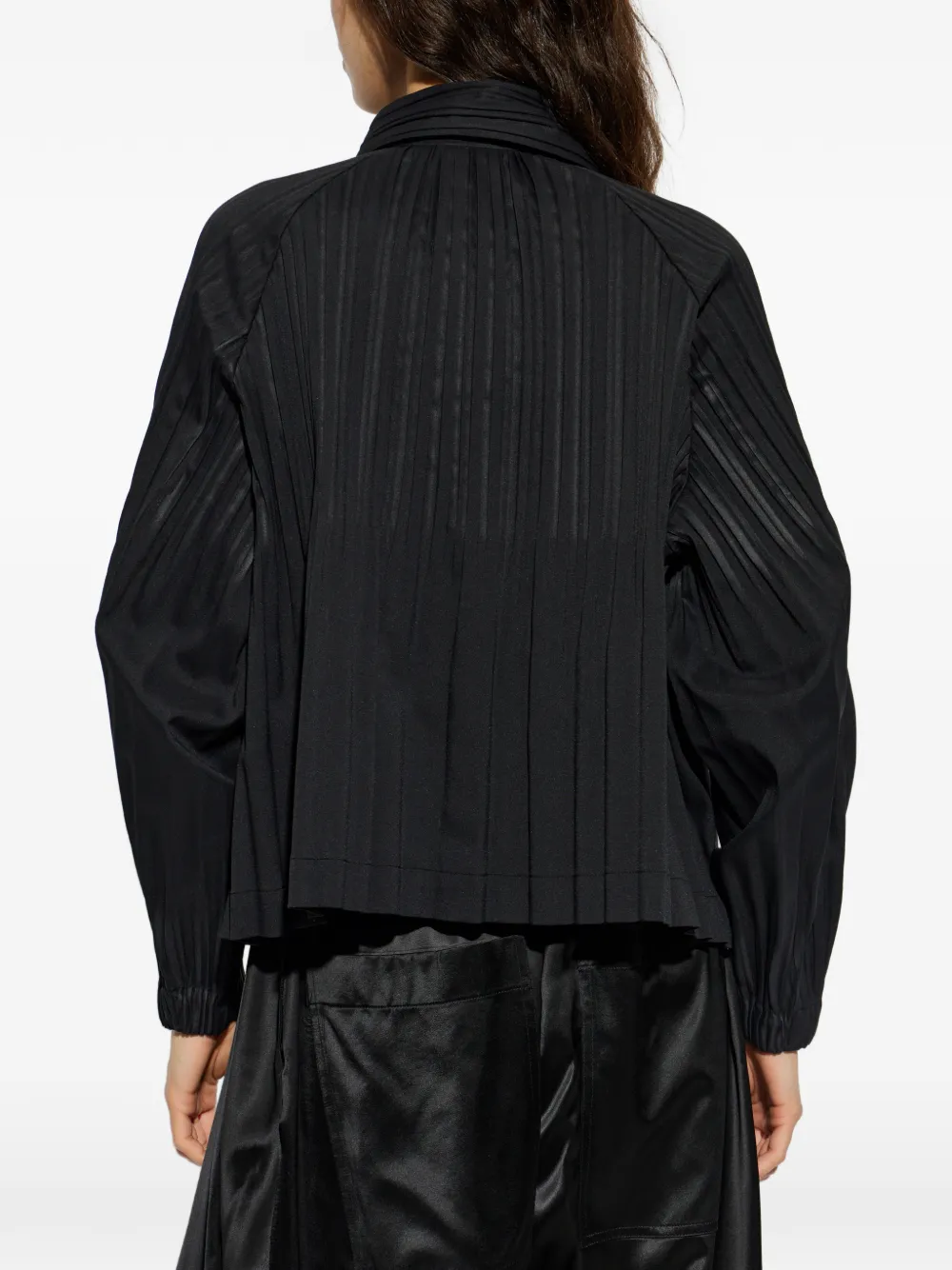 Pleats Please Issey Miyake Jack met dubbele rij knopen en plooien Zwart