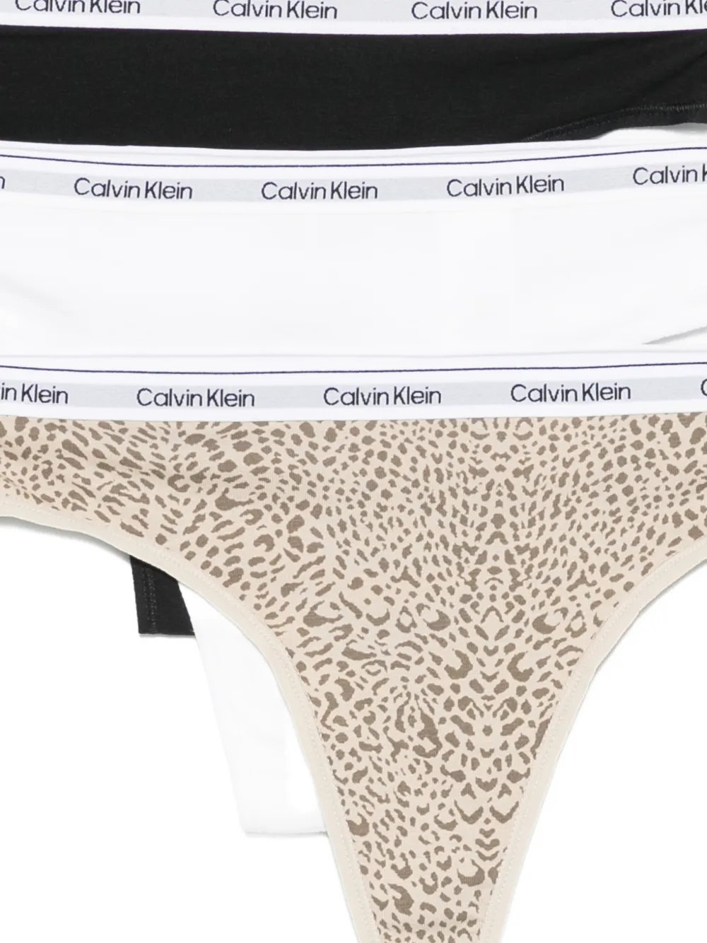 Calvin Klein Drie strings met logoband Zwart