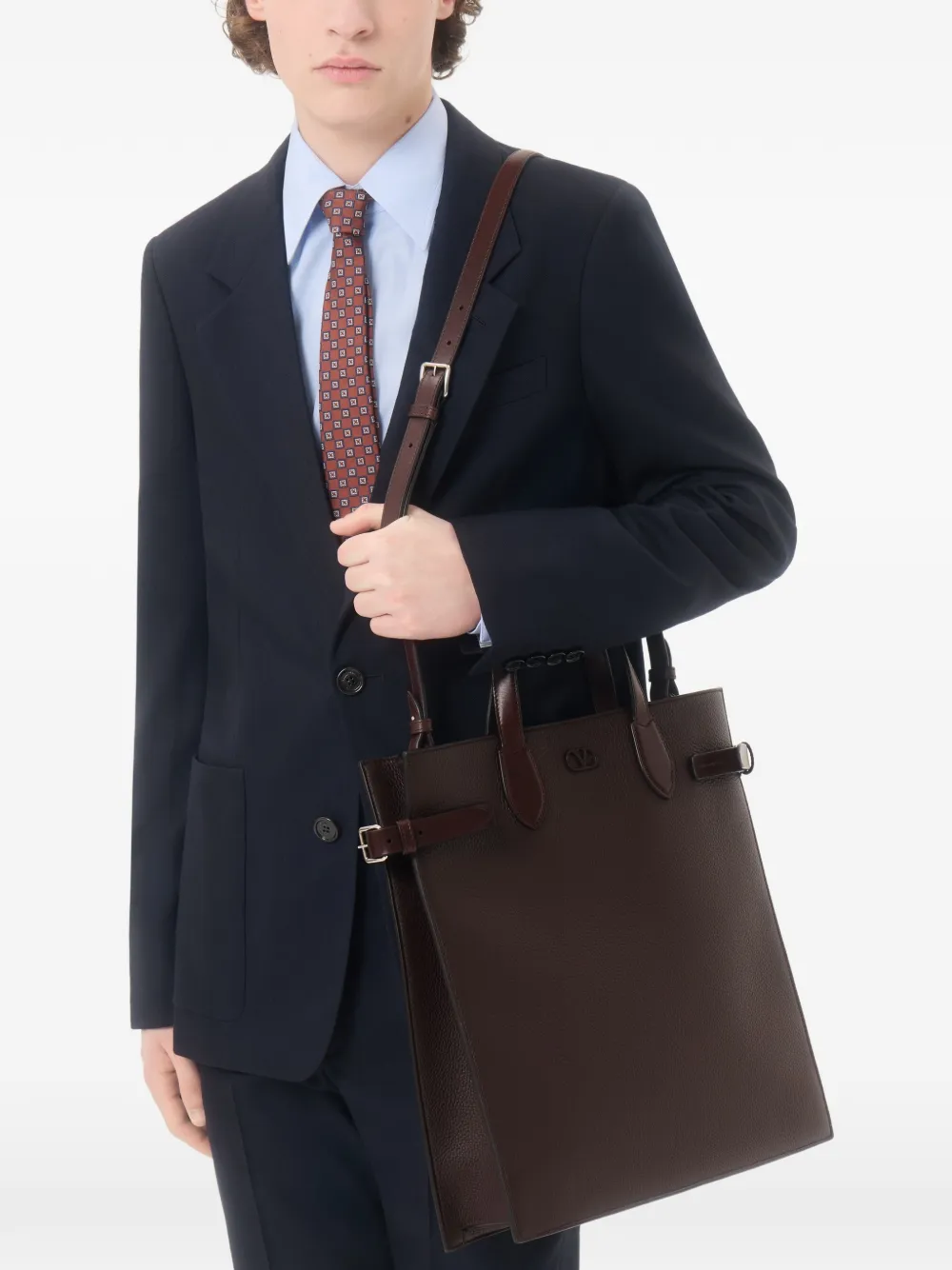 Valentino Garavani Antibes medium shopper van korrelig leer Bruin