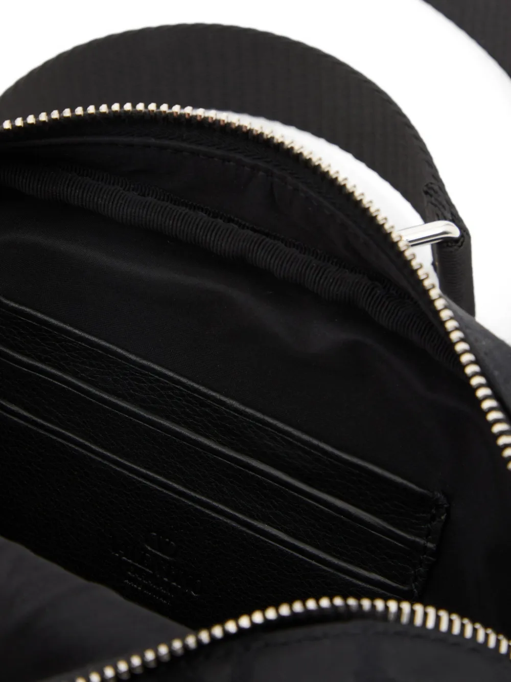 Valentino Garavani Toile Iconographe crossbodytas van technische stof met leren details Zwart