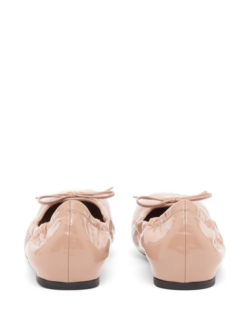 Valentino Garavani Vlogo Signature lakleren ballerina's Beige