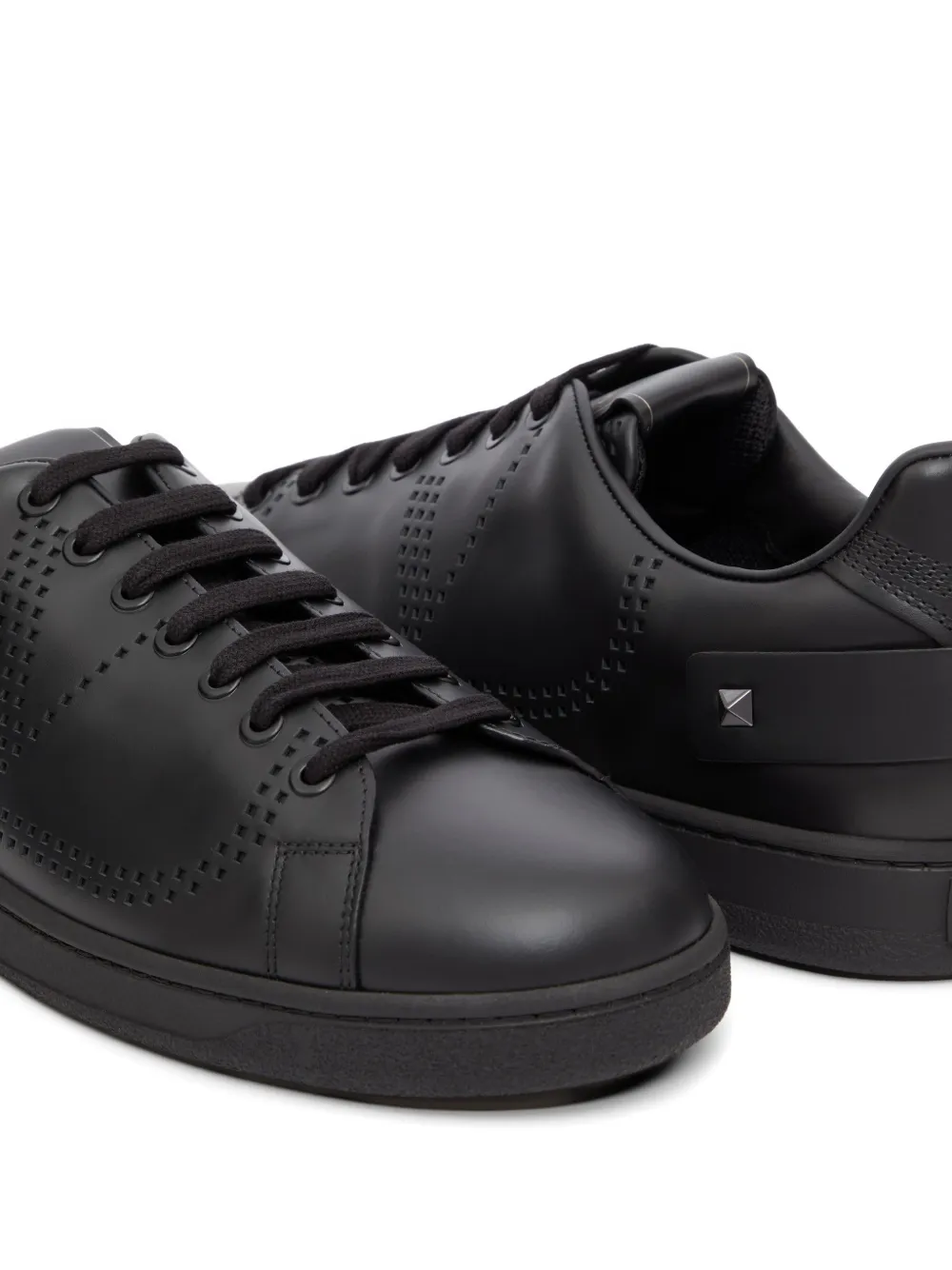 Valentino Garavani Backnet kalfsleren sneakers Zwart
