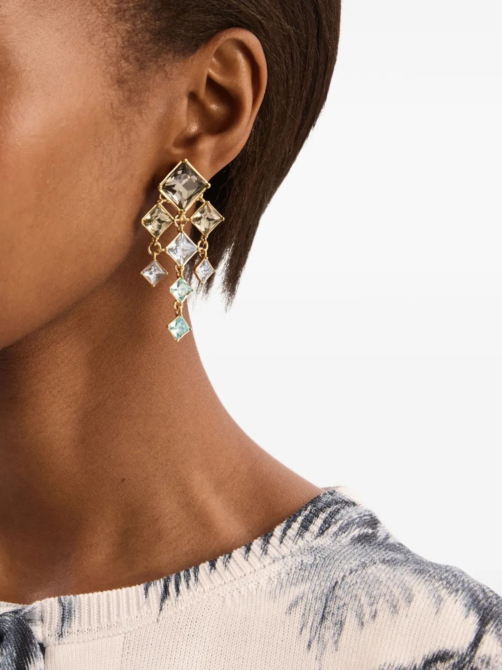 Oscar de la Renta Square-cut Rhinestone Chandelier Clip-on Earrings in Gold, view 2