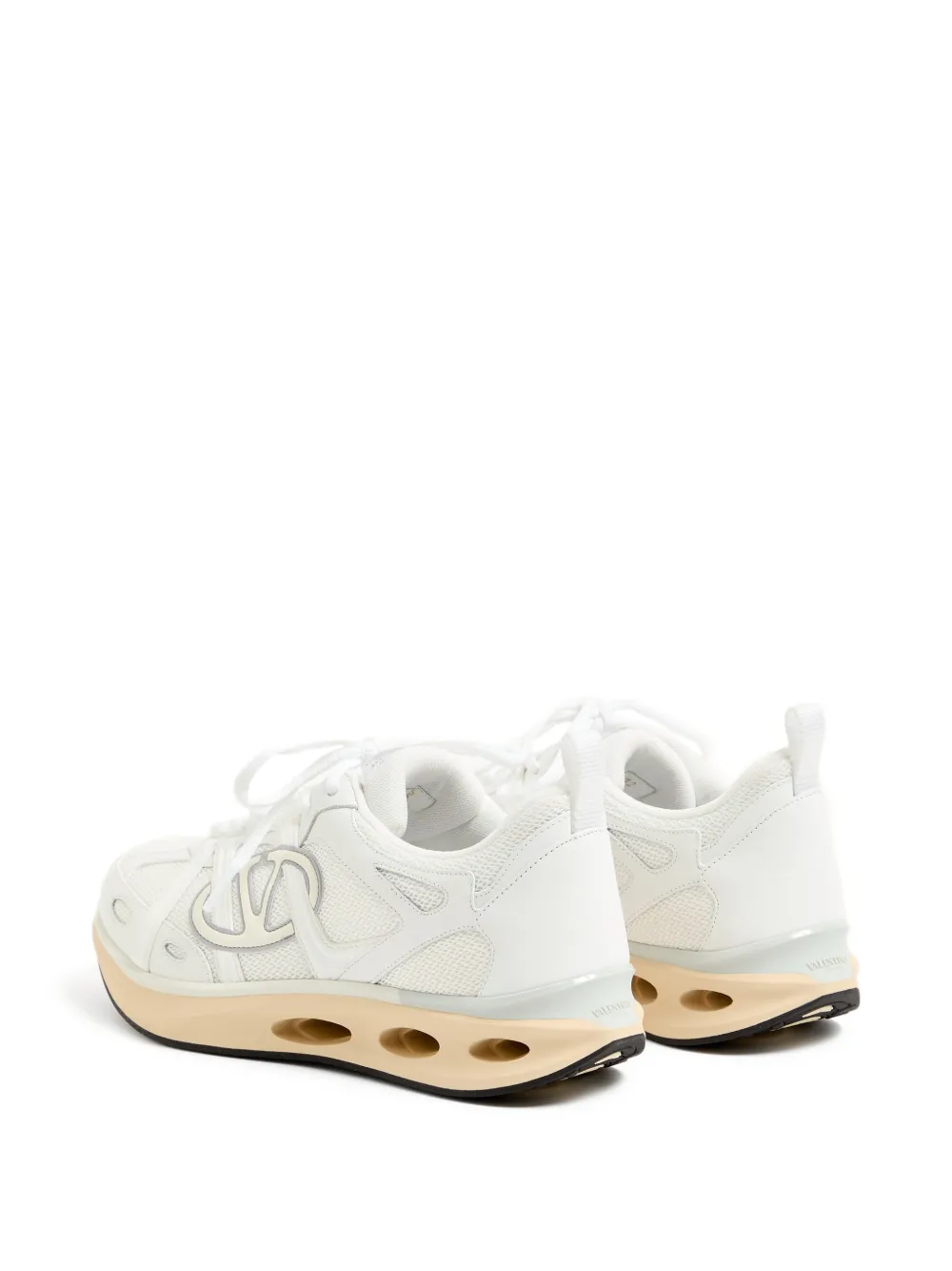 Valentino Garavani VLogo Easyjog low-top sneakers in kalfsleer en stof Wit