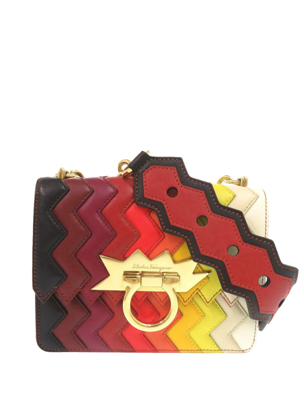 Ferragamo Pre-Owned 2000-2025 Sara Battaglia Mini Leather Zigzag Gancini crossbody bag - Rosso