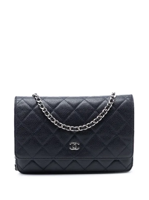 CHANEL Pre-Owned 2013-2014 CC Quilted Caviar Wallet on Chain crossbody bag