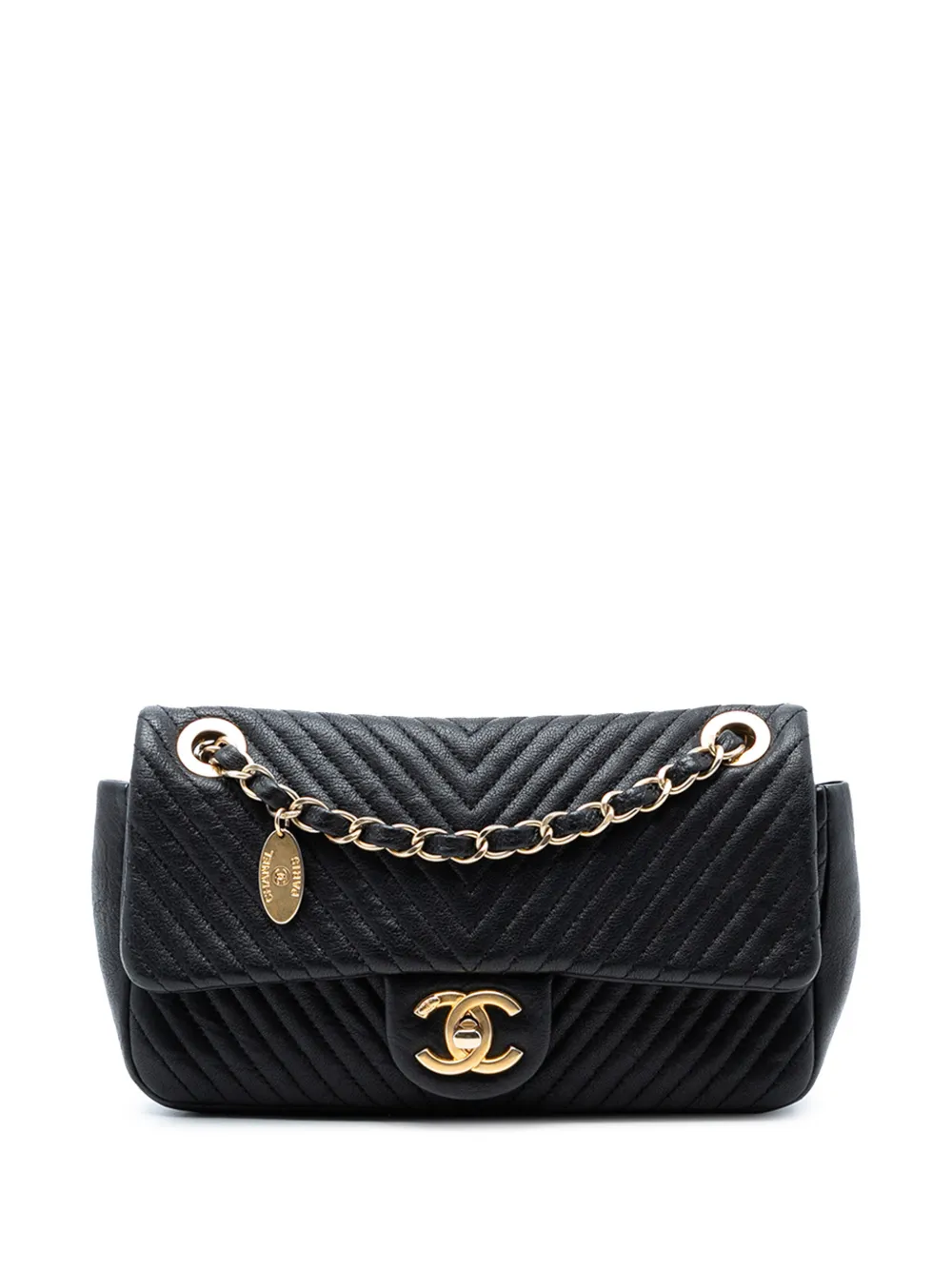 CHANEL Pre-Owned 2013-2014 Small Chevron Wrinkled Calfskin Medallion Charm Surpique Flap shoulder bag - Nero