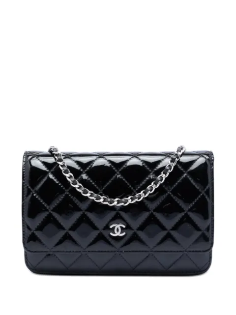 CHANEL Pre-Owned 2014-2015 CC Quilted Patent Wallet On Chain crossbody bag