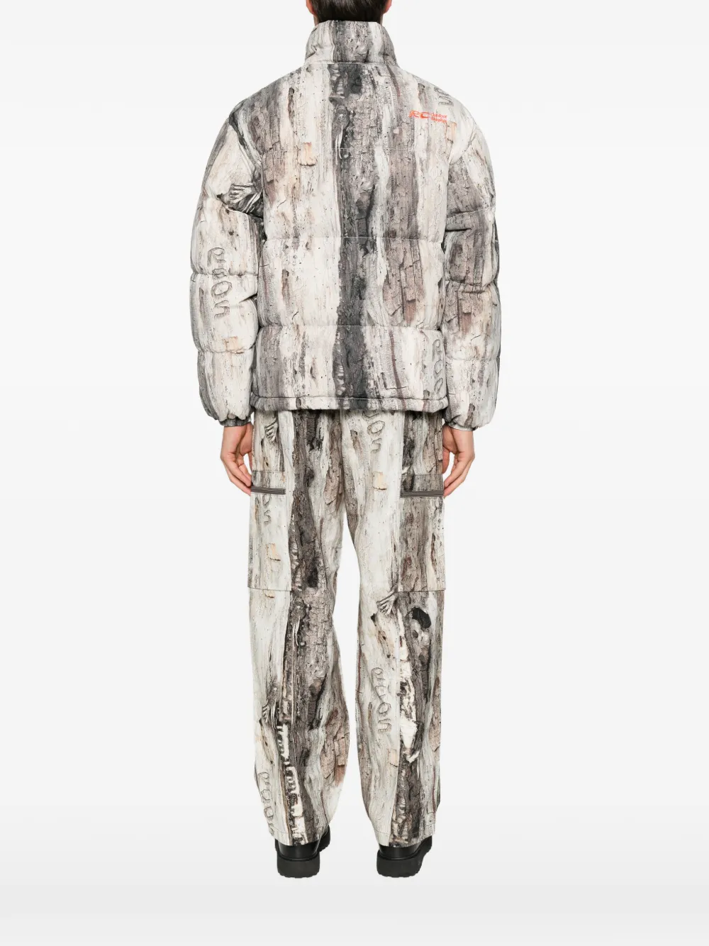 RC Outdoor Supply Sierra tree-bark-print puffer jacket Beige