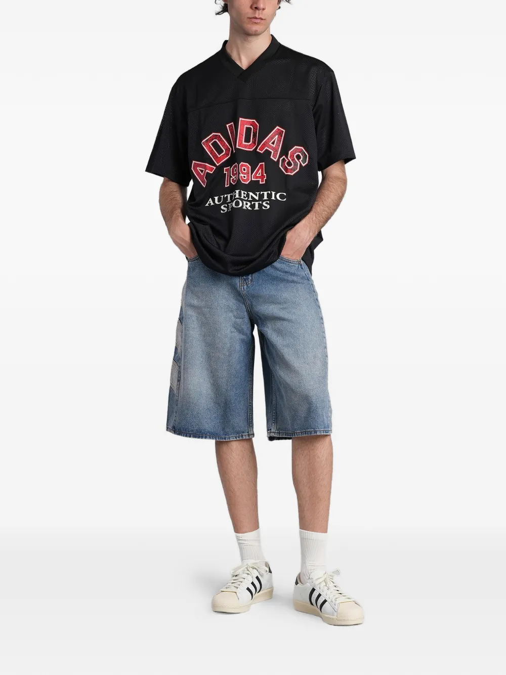 adidas logo-print T-shirt Zwart
