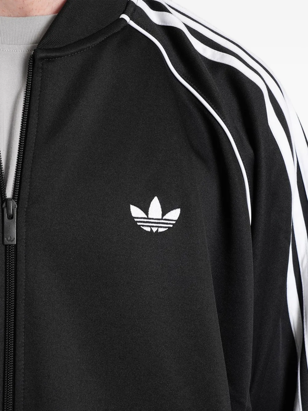 adidas SST Adicolor Classics logo-embroidered track jacket Zwart