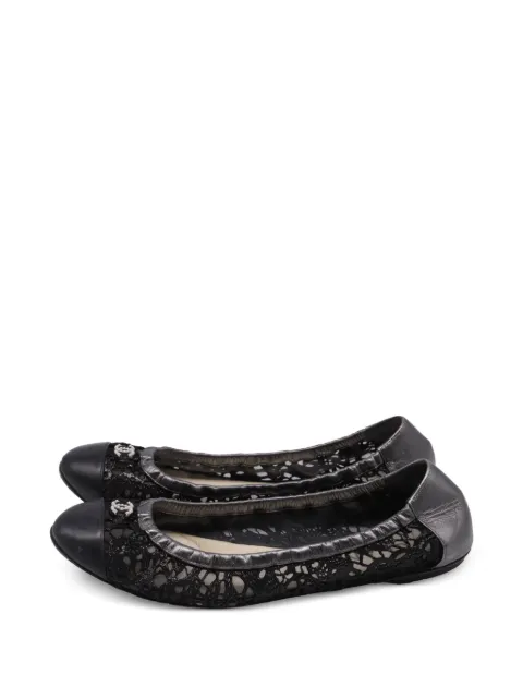 CHANEL Pre-Owned lace-accent CC cap toe ballet flats