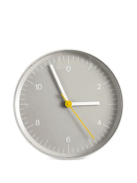 HAY round numeric wall clock