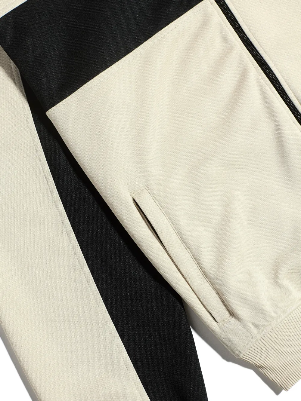 Ciaran Cc1 Contrast-panel Jacket In Neutral