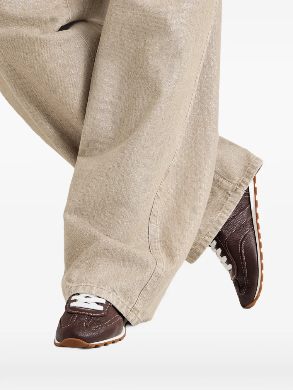 Brunello Cucinelli Zachte leren sneakers met glanzende lussen Bruin