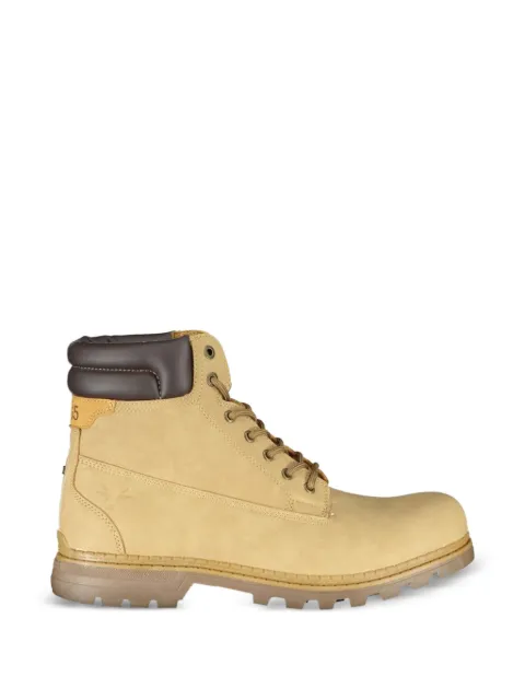 Carrera botas de montaña con agujetas