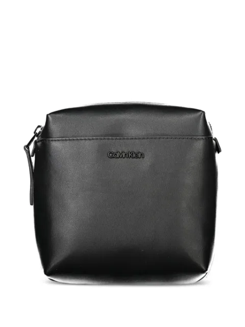 Calvin Klein logo-lettering shoulder bag