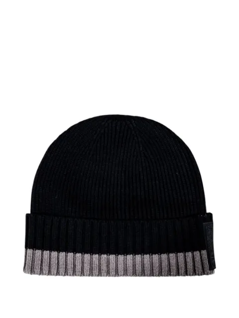 Armani Exchange ribbed-knit logo-patch beanie hat