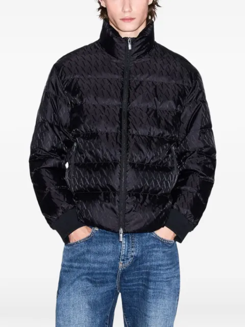 Armani Exchange Jaqueta matelassê com estampa de logo