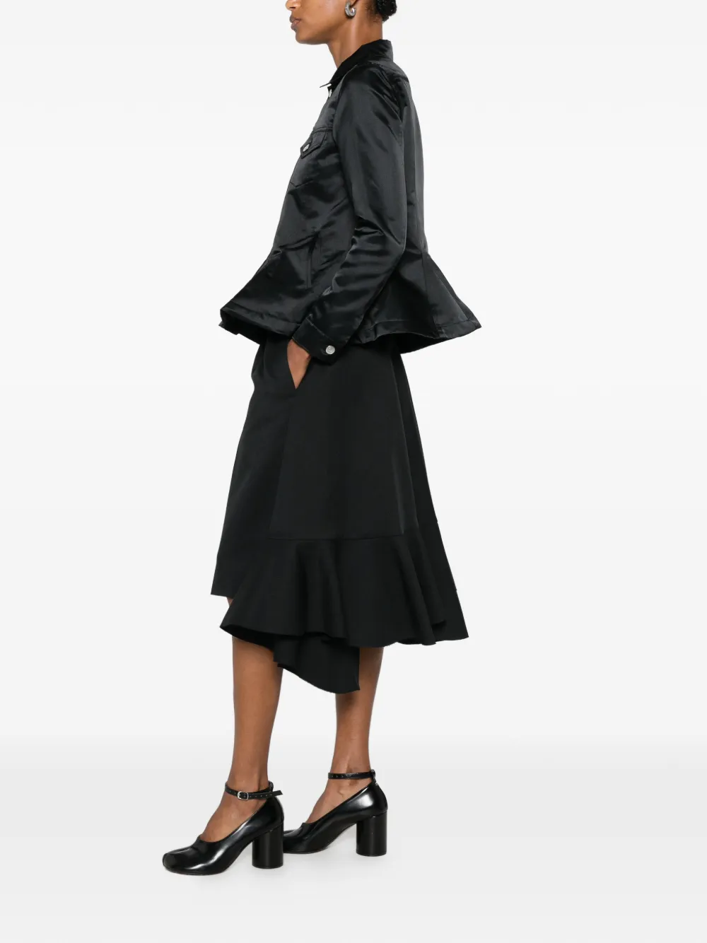Comme Des Garçons Asymmetrische shorts met ruches Zwart