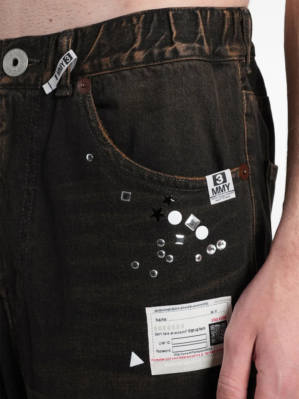 Maison MIHARA YASUHIRO Jeans met studs en patch Zwart