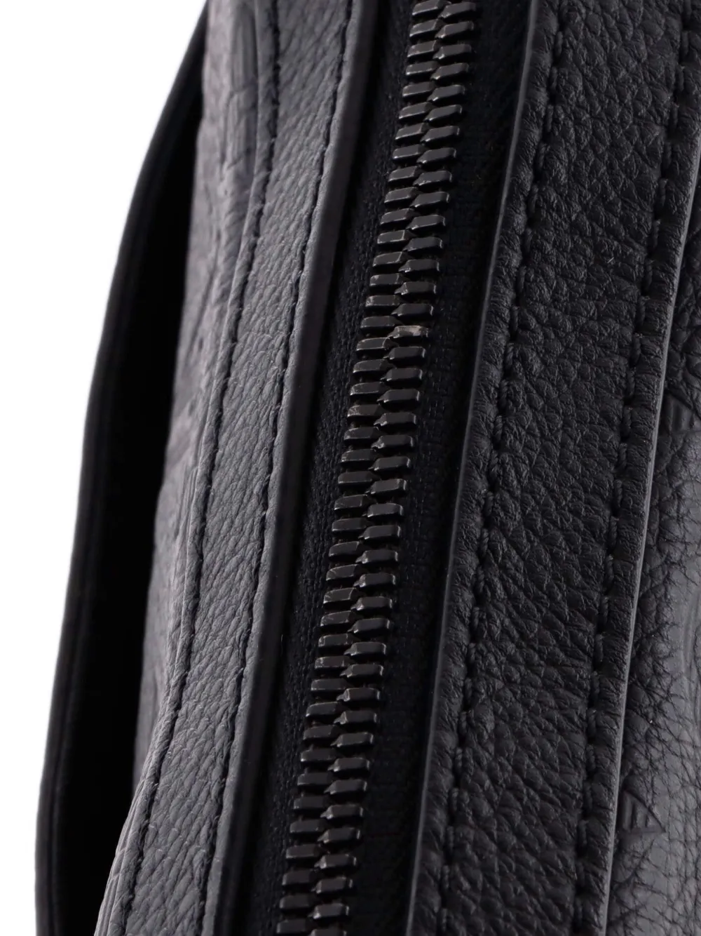 Louis Vuitton Pre-owned Trio Messenger Bag Monogram Shadow Leather Crossbody Bag in Black, view 5
