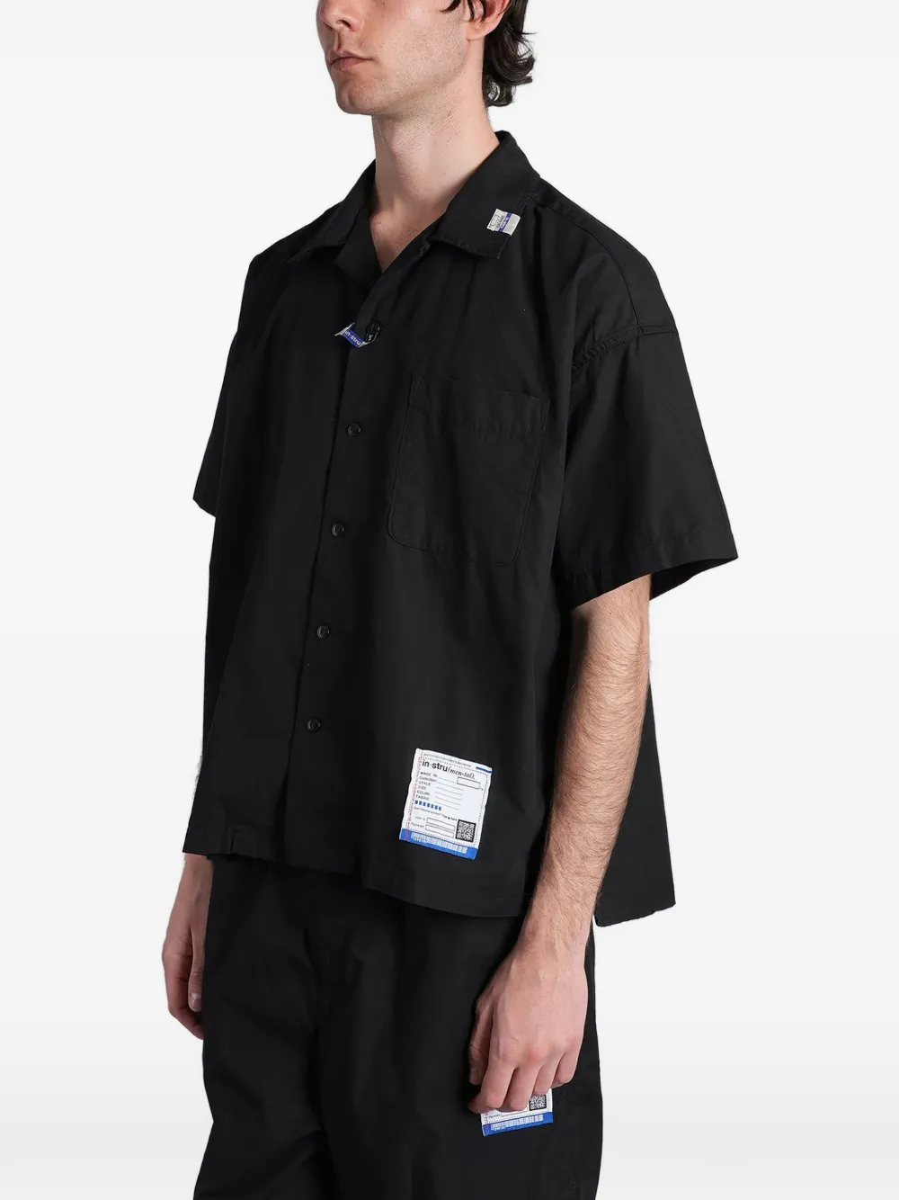 Maison MIHARA YASUHIRO Overhemd met logopatch en korte mouwen Zwart