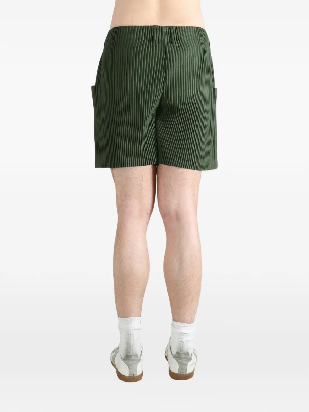 Homme Plissé Issey Miyake Geplooide bermuda shorts met opgestikte zak Groen