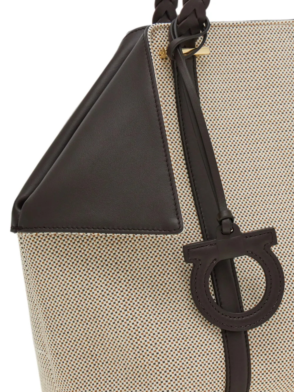 Ferragamo Grote Lauren shopper met gevlochten handvat Beige